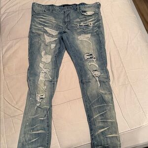 DECIBEL Distressed Blue Jeans